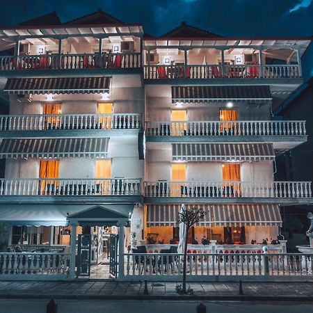Hotel Kostas Olympiakí Aktí Exteriör bild