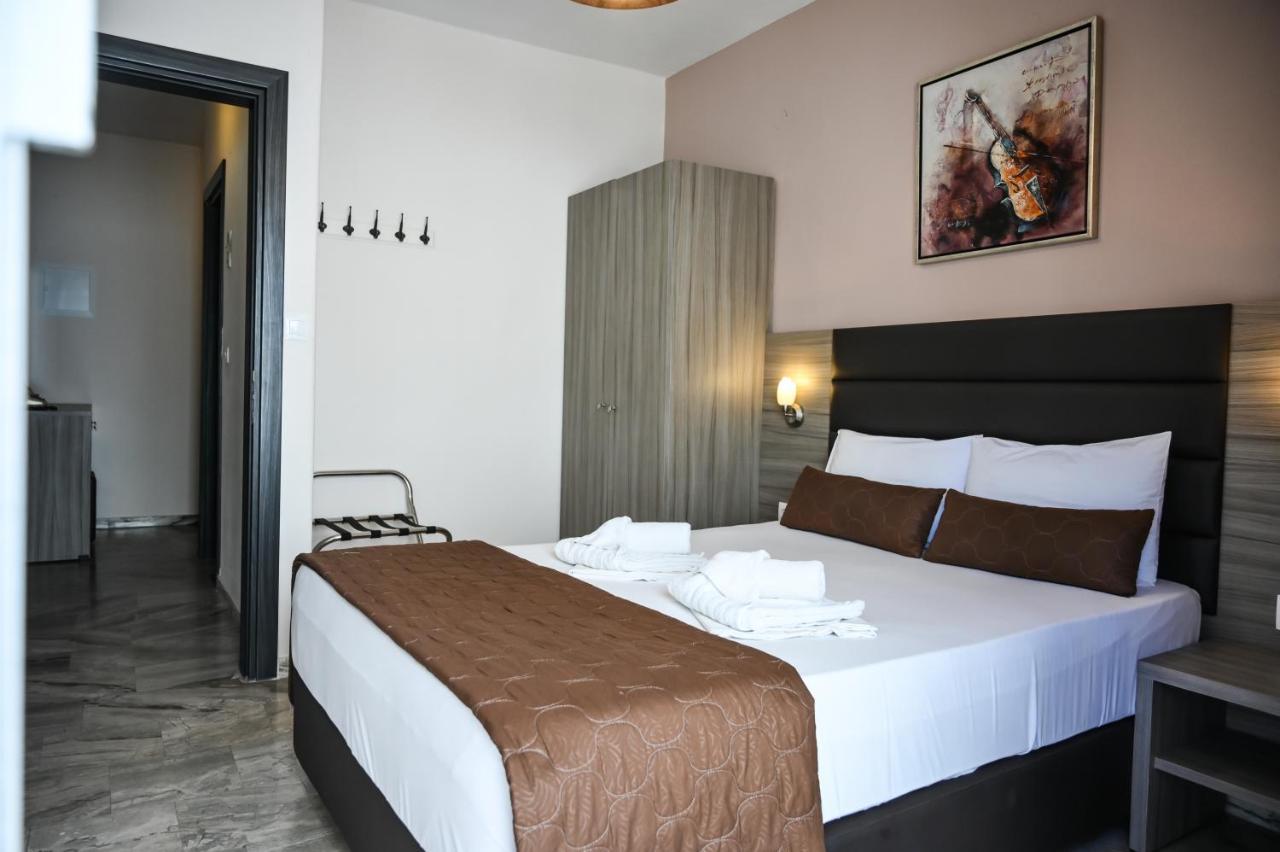 Hotel Kostas Olympiakí Aktí Exteriör bild