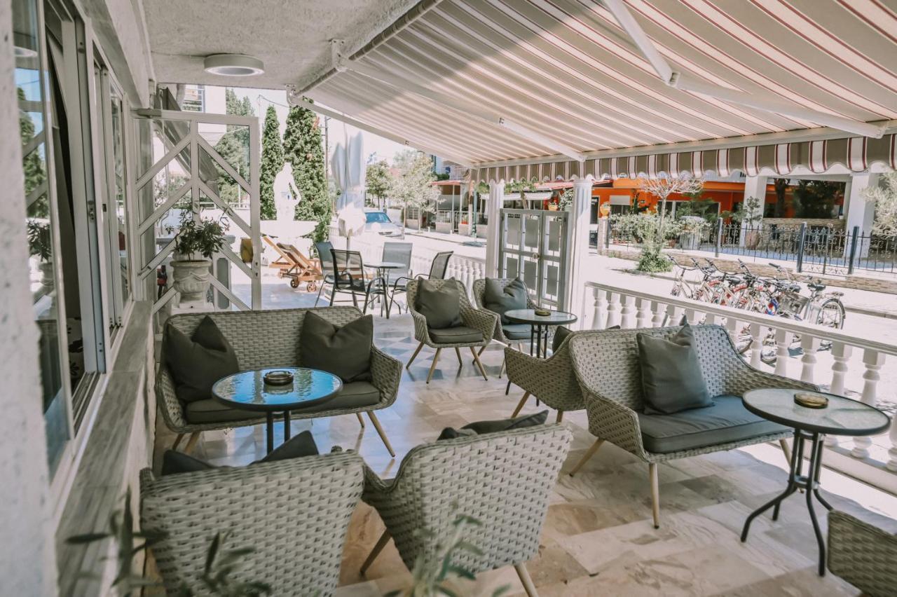 Hotel Kostas Olympiakí Aktí Exteriör bild
