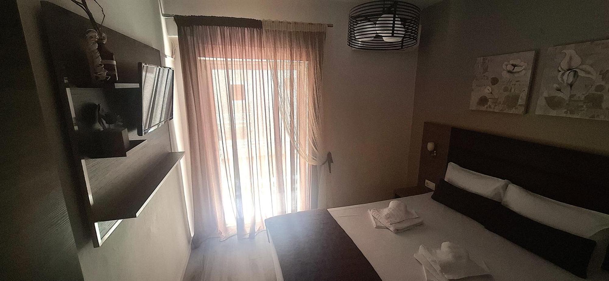 Hotel Kostas Olympiakí Aktí Exteriör bild